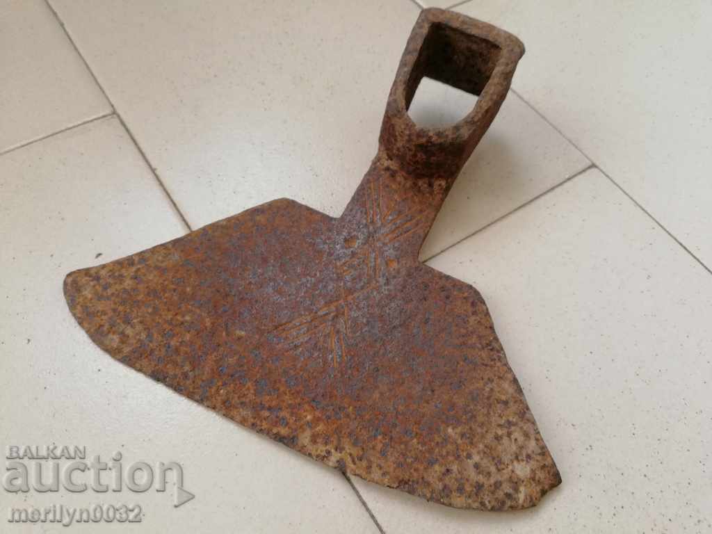 Old hoe, farm tool, pitchfork, wrought iron - 7 Old hoe, farm tool, pitchfork, wrought iron - 7