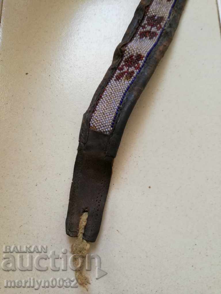 Δημοπρασία Παλιά χειροποίητη δερμάτινη ζώνη για χάντρες Παφτί μπλε φορεσιά Δημοπρασία Παλιά χειροποίητη δερμάτινη ζώνη για χάντρες Παφτί μπλε φορεσιά