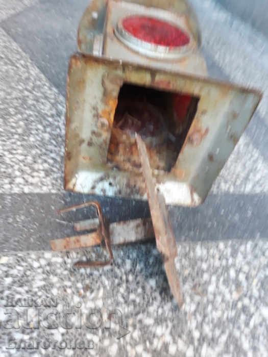 Auction  Old lantern