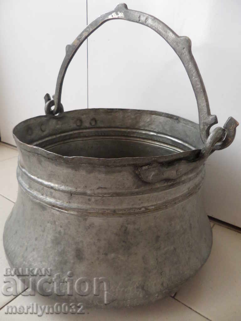 Tinned boiler, baker, water tank, copper copper pot with price 99.00 BGN | € 50.62 Tinned boiler, baker, water tank, copper copper pot with price 99.00 BGN | € 50.62