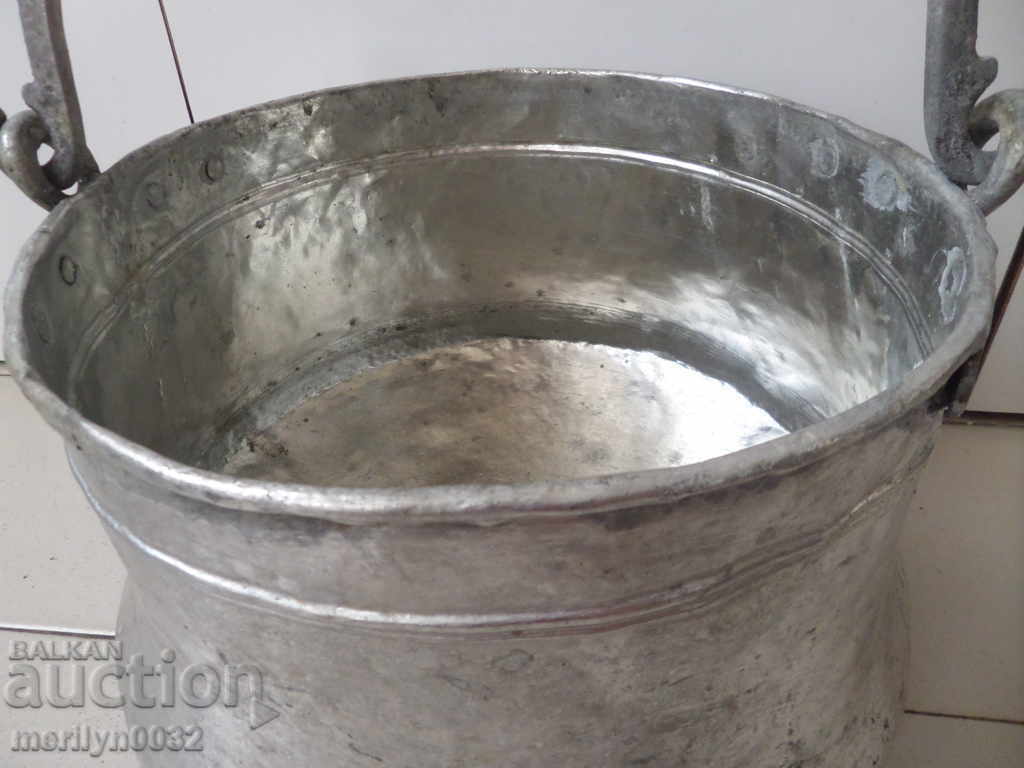 Tinned boiler, baker, water tank, copper copper pot with price 92.00 BGN | € 47.04 Tinned boiler, baker, water tank, copper copper pot with price 92.00 BGN | € 47.04