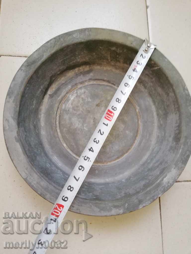 Delivery of Old copper saucer, copper, pot, plate, bowl Delivery of Old copper saucer, copper, pot, plate, bowl