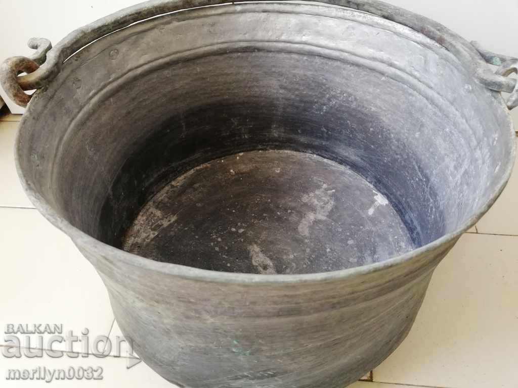 Old harania, a copper pot, a big boiler, a baker, a bumper - 5 Old harania, a copper pot, a big boiler, a baker, a bumper - 5