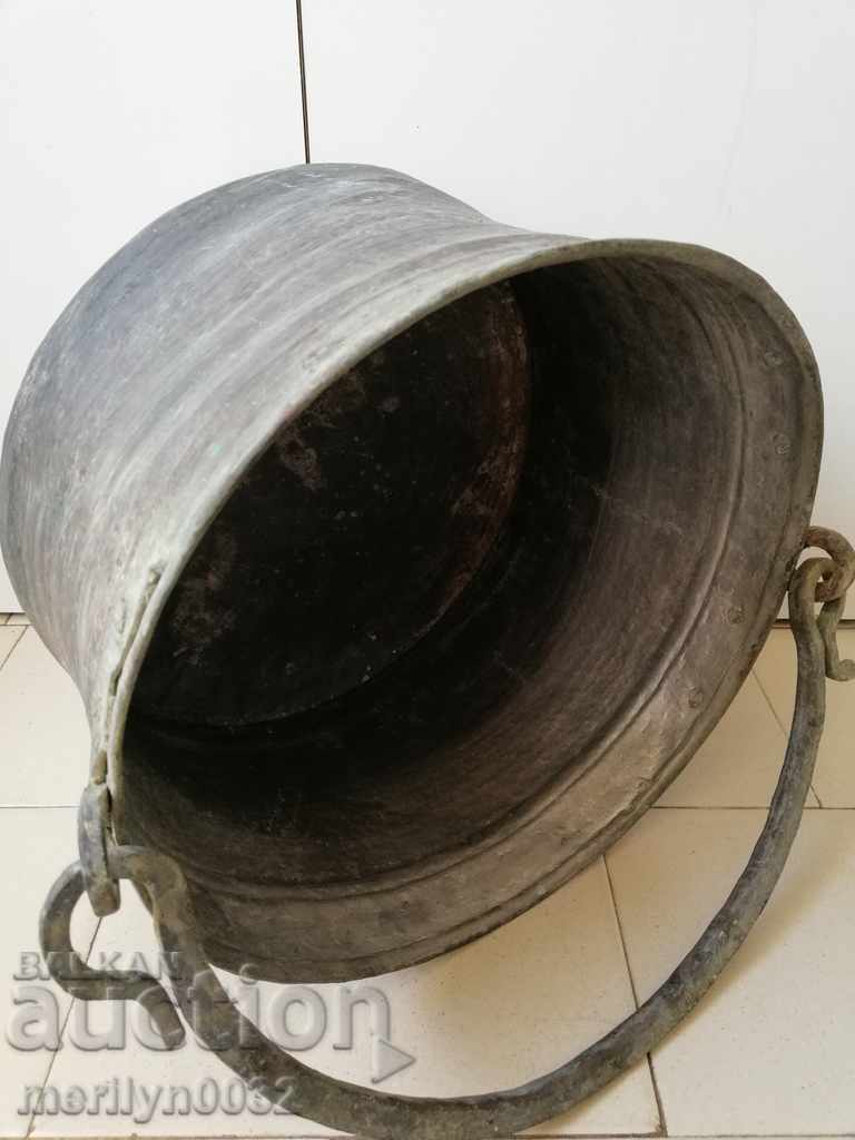 Old harania, a copper pot, a big boiler, a baker, a bumper - 6 Old harania, a copper pot, a big boiler, a baker, a bumper - 6