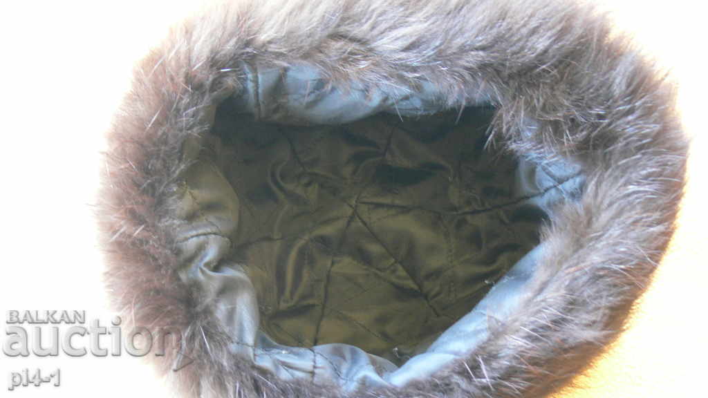 ÎMBRĂCĂMINTE CU PIELE PIELE cu preț 180.00 BGN | € 92.03