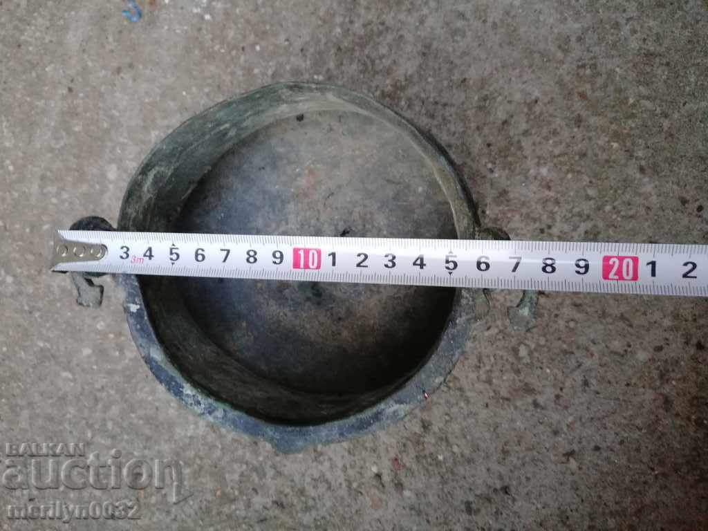 Delivery of An old bacon, a baker, a pot, a boiler, a copper pot Delivery of An old bacon, a baker, a pot, a boiler, a copper pot