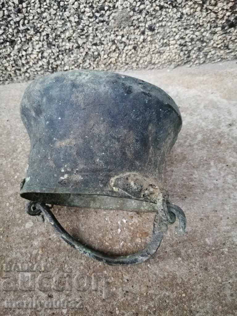 An old bacon, a baker, a pot, a boiler, a copper pot - 6 An old bacon, a baker, a pot, a boiler, a copper pot - 6