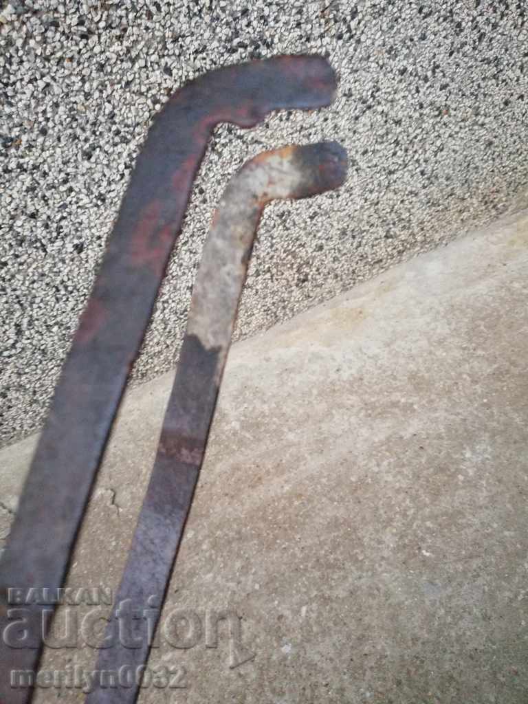 căpușă vechi, poker, fier forjat cu preț 29.00 BGN | € 14.83 căpușă vechi, poker, fier forjat cu preț 29.00 BGN | € 14.83