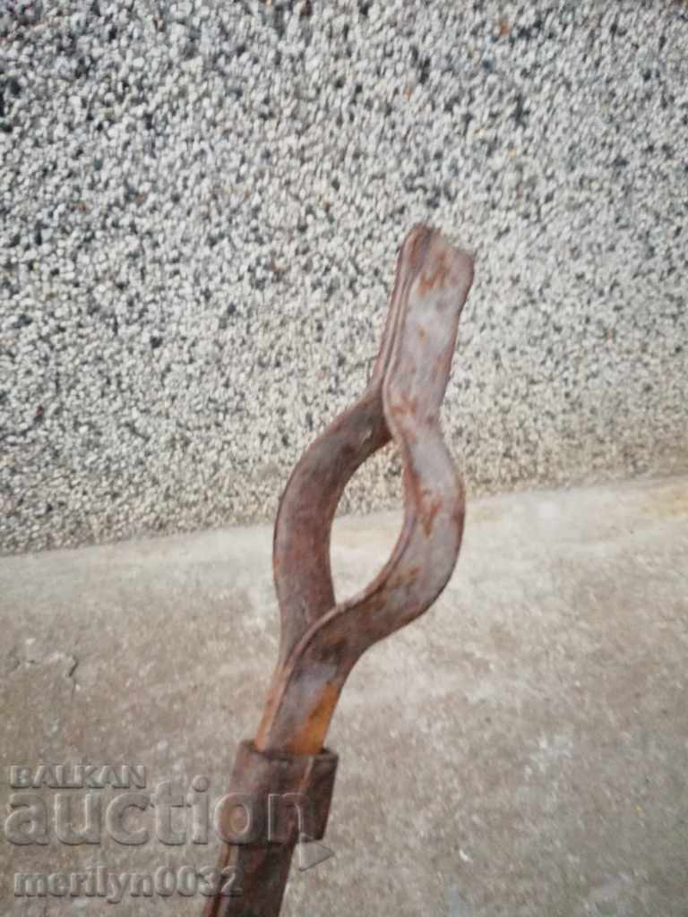 Licitație căpușă vechi, poker, fier forjat Licitație căpușă vechi, poker, fier forjat