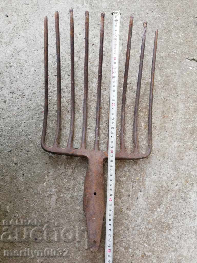 Delivery of Old villa, wrought iron instrument