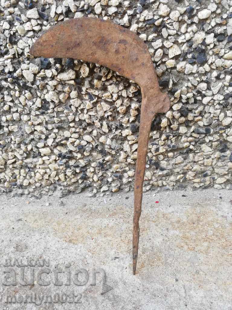 Old handmade hammer, wrought iron mignon with price 36.00 BGN | € 18.41 Old handmade hammer, wrought iron mignon with price 36.00 BGN | € 18.41