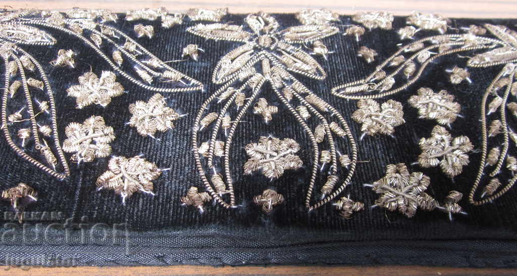 Auction old antique folklore handbag with purse Auction old antique folklore handbag with purse