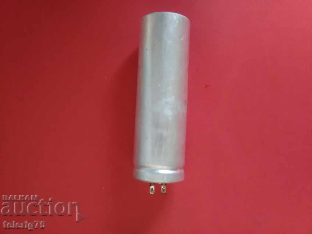 Condensator bulgar MK 16mF + -10%, 250V