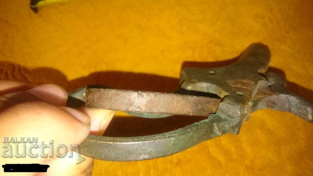 Rare pistol derringer cap percussion with price € 250.00 | 488.96 BGN