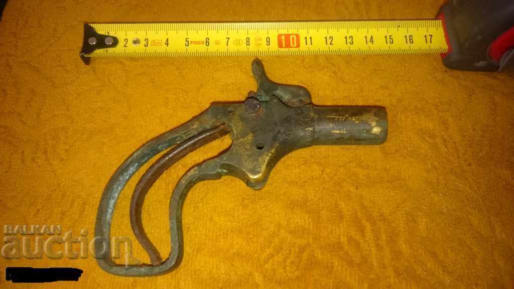 a rare pistol dicker capsular flint pistol
