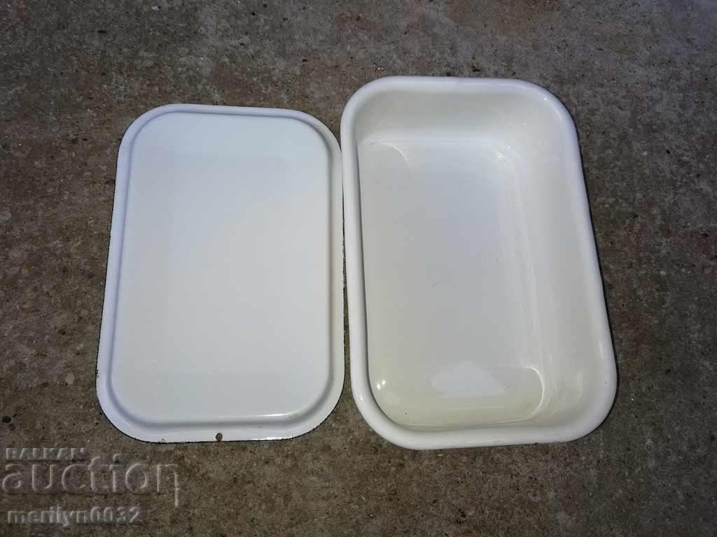 Old enamel food box, enamel dish, jug - 6 Old enamel food box, enamel dish, jug - 6