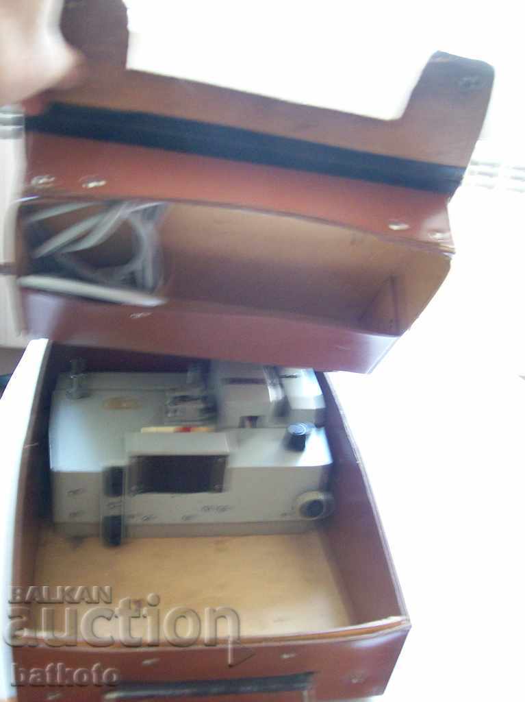 Delivery of 8 mm PUNC projection apparatus Delivery of 8 mm PUNC projection apparatus