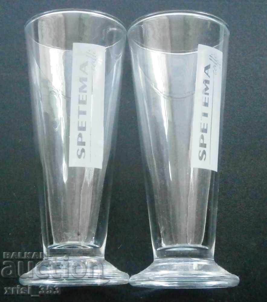 Две рекламни чаши