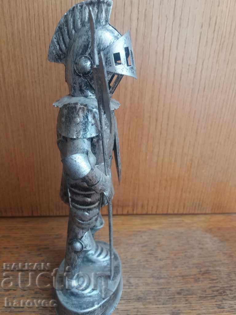 Δημοπρασία Μεταλλική φιγούρα ιππότη