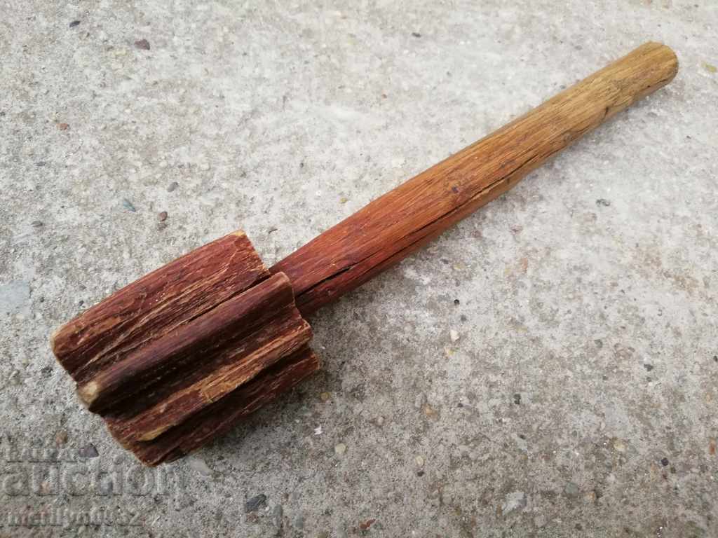 Ditch for crushing the nettle wood with price 37.00 BGN | € 18.92 Ditch for crushing the nettle wood with price 37.00 BGN | € 18.92