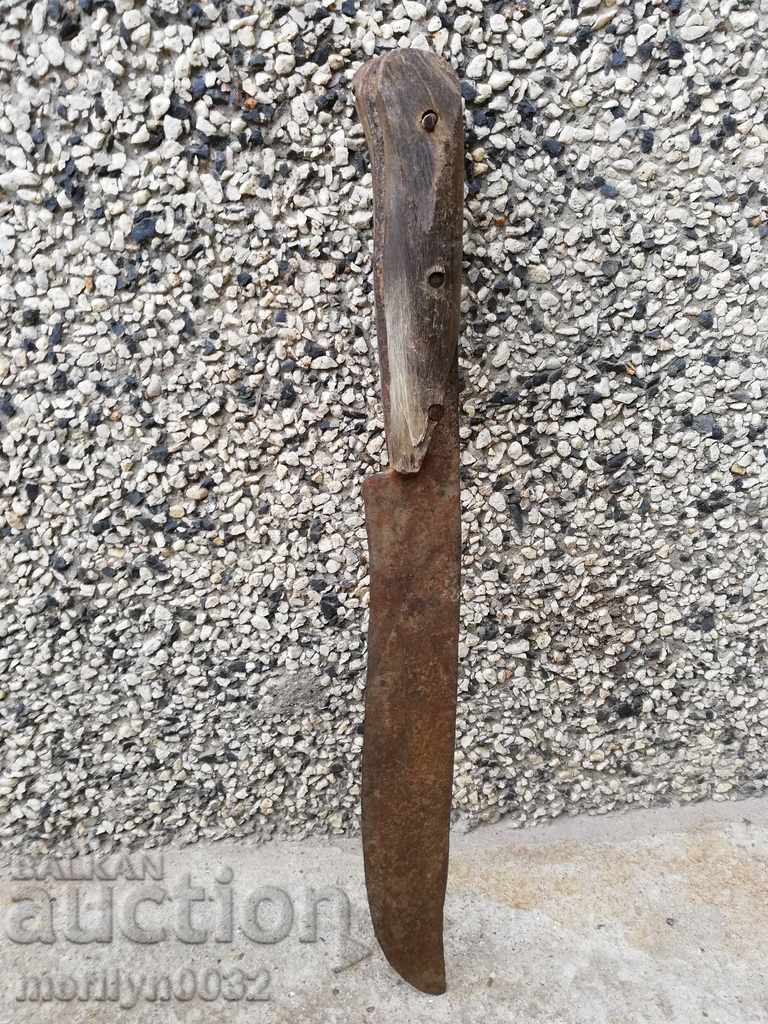 Delivery of An old knife with buffalo horns without a karaoke karaoke, a dagger