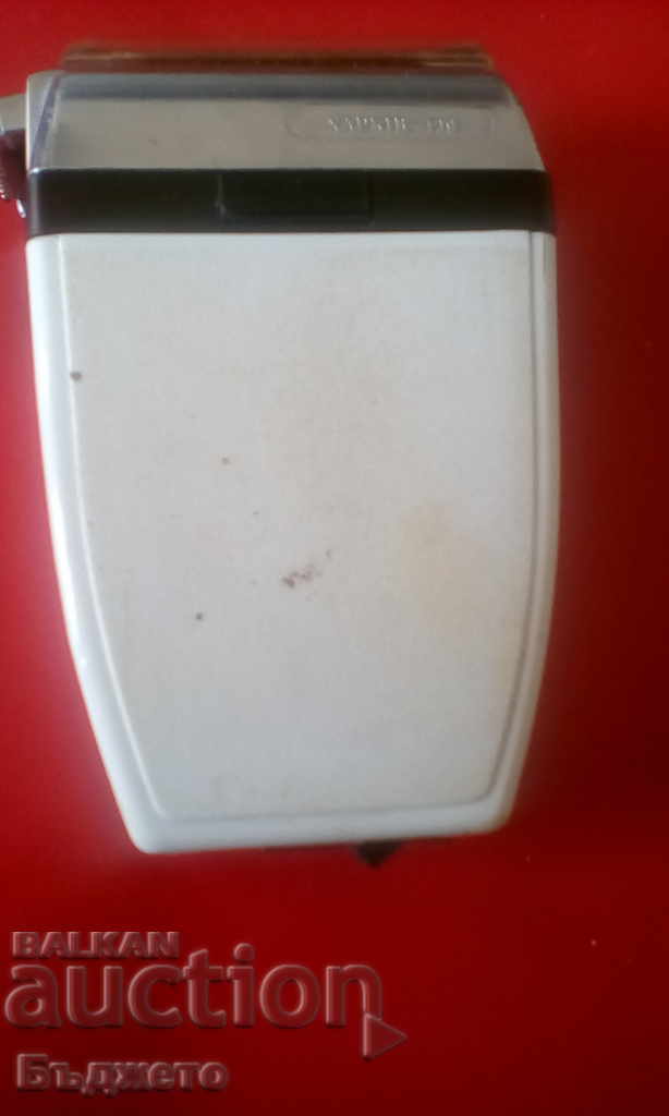 ELECTRIC SHAVER with price 9.99 BGN | € 5.11