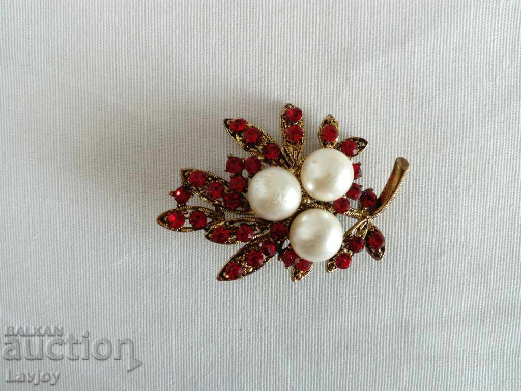 Old brooch --- Gilded stones