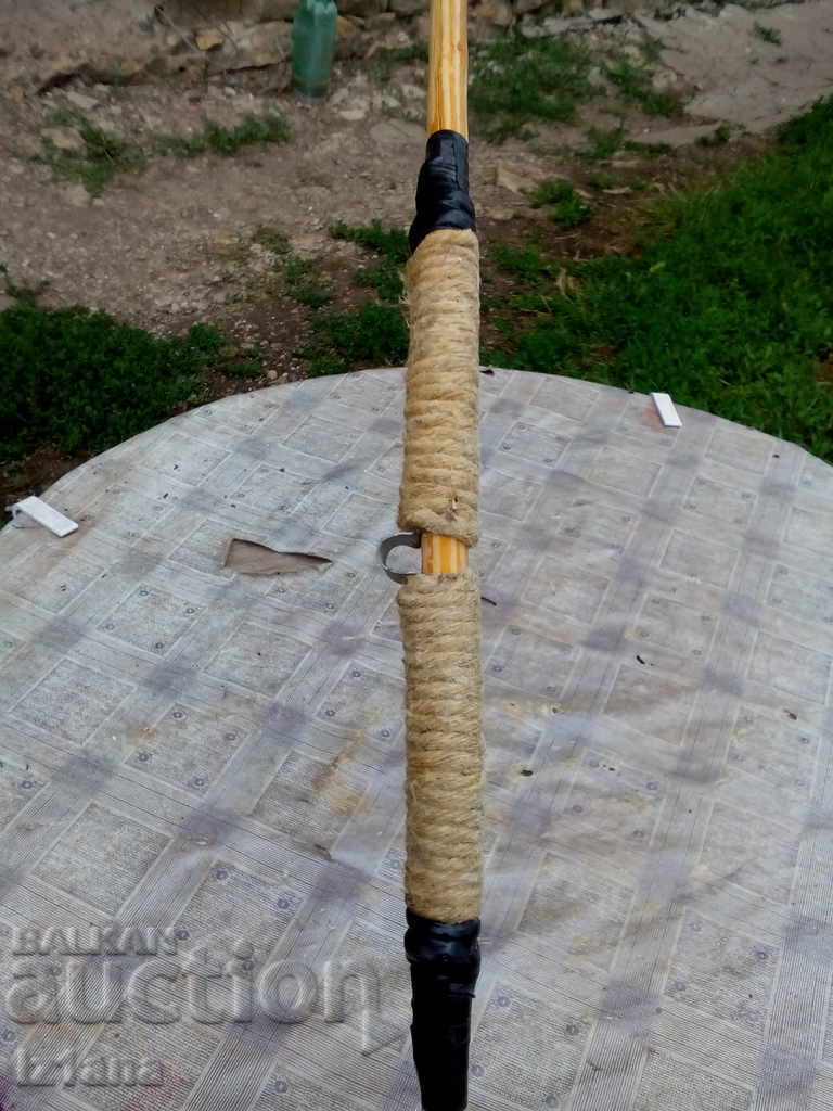 Auction Old child's bow Auction Old child's bow