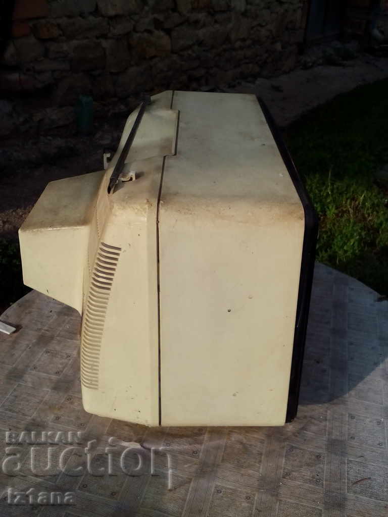 Auction Old UNIVERSUM TV Auction Old UNIVERSUM TV