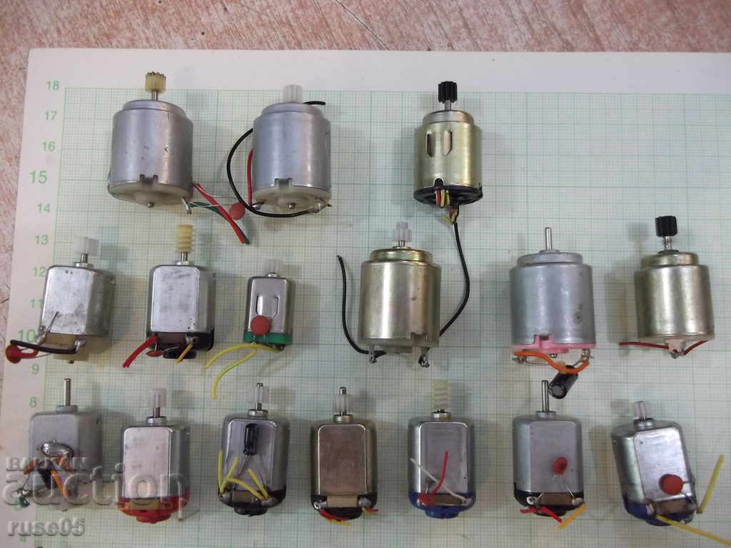 Lot of 23 pcs. microelectric motors with DC - 6