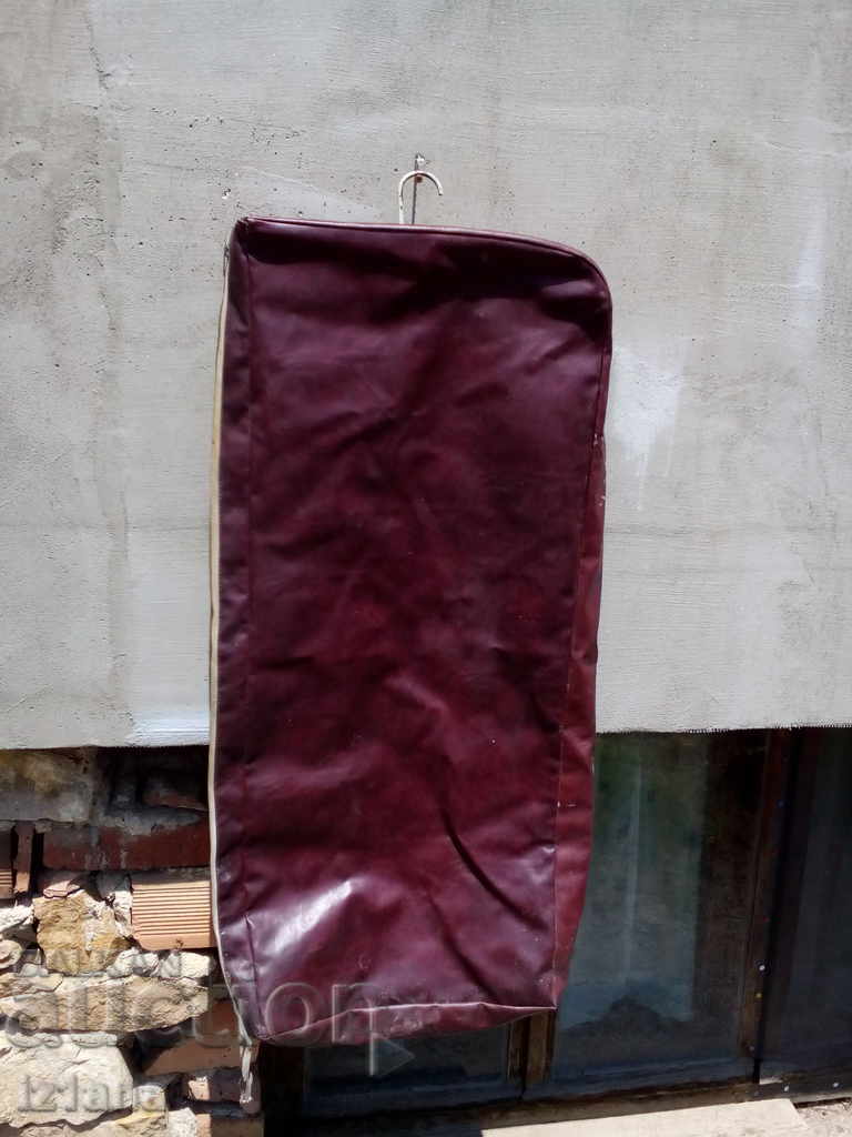 Delivery of Old clothes case Delivery of Old clothes case