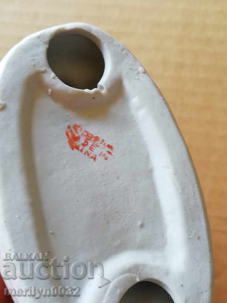 Delivery of Figure, porcelain plastic, statuette, pano, Delivery of Figure, porcelain plastic, statuette, pano,