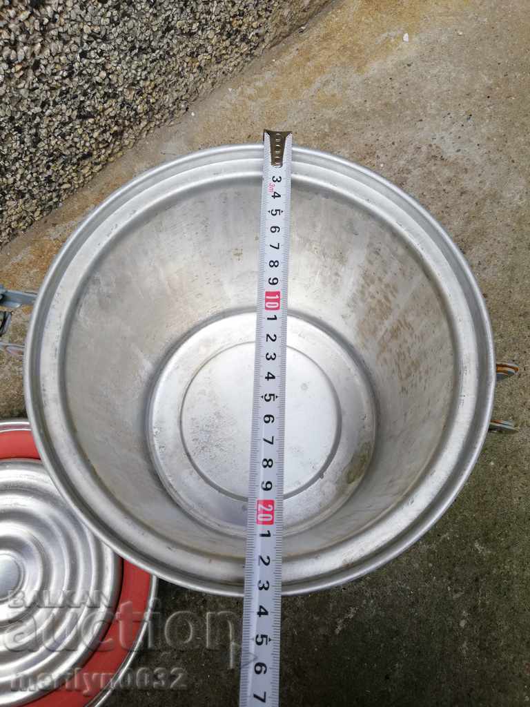 Delivery of Old cake for food cesspool Delivery of Old cake for food cesspool