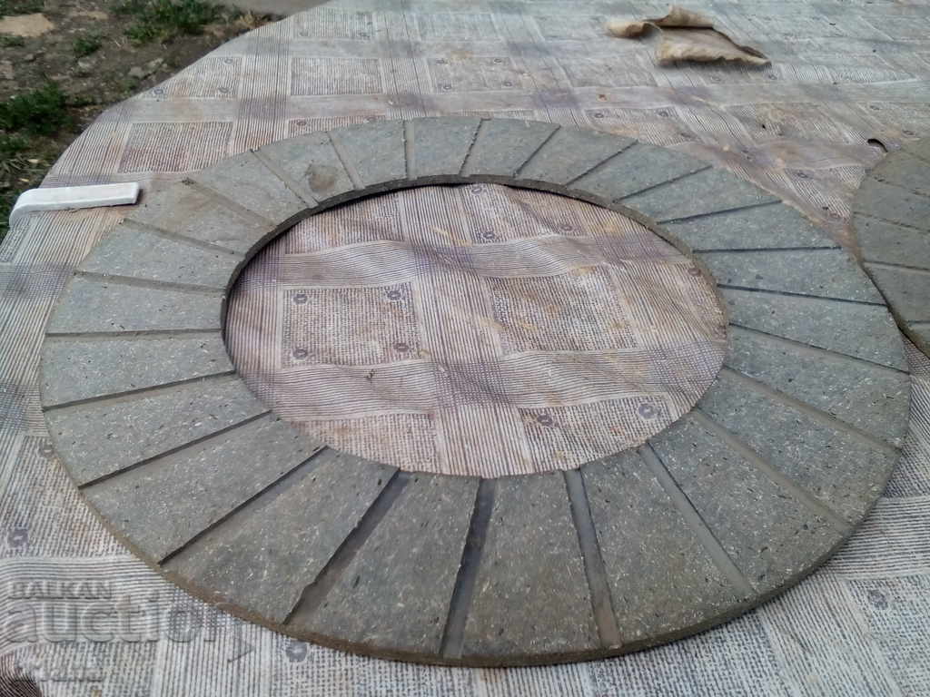 Old ferro disk with price 20.00 BGN | € 10.23 Old ferro disk with price 20.00 BGN | € 10.23