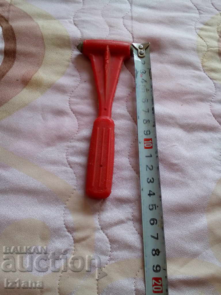 Licitație Vechi ciocan de urgență Licitație Vechi ciocan de urgență