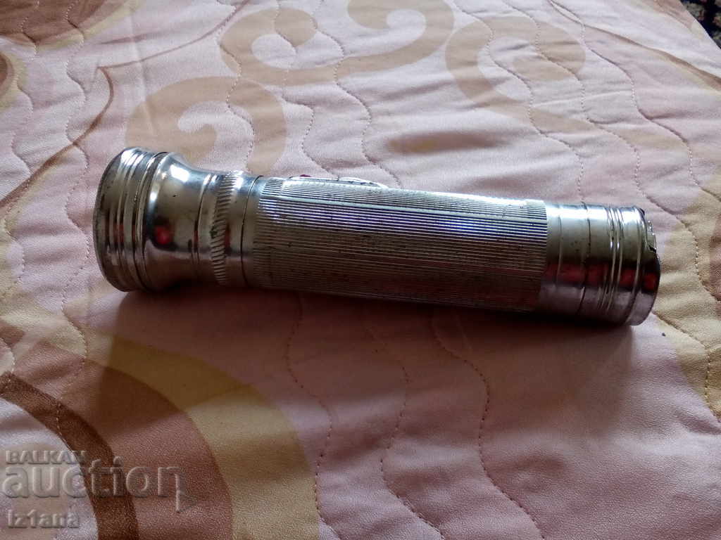 Δημοπρασία Παλιά φανάρι, φακός Δημοπρασία Παλιά φανάρι, φακός