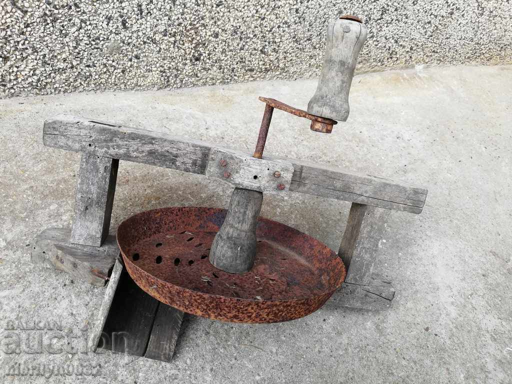 Primitive grater for fruits and vegetables - 6 Primitive grater for fruits and vegetables - 6