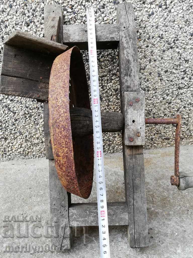 Primitive grater for fruits and vegetables - 7 Primitive grater for fruits and vegetables - 7