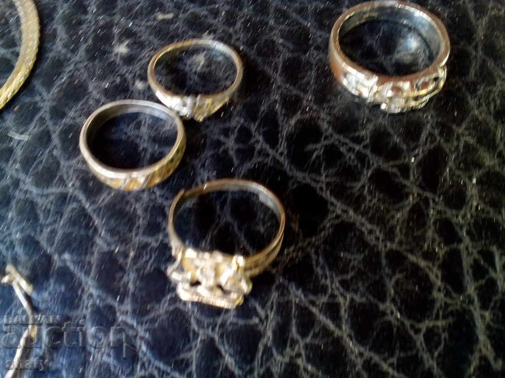 Δημοπρασία Παλιά κοσμήματα. Δαχτυλίδια. Σκουλαρίκια. Δημοπρασία Παλιά κοσμήματα. Δαχτυλίδια. Σκουλαρίκια.