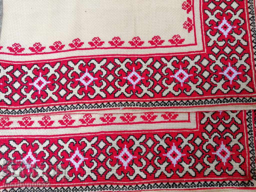 Auction Old embroidered cardboard, tablecloth, millet, Bulgarian embroidery Auction Old embroidered cardboard, tablecloth, millet, Bulgarian embroidery