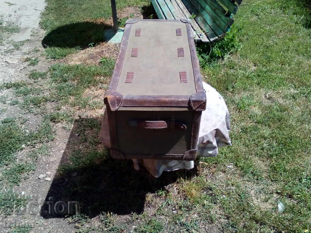 Delivery of An old military box Delivery of An old military box