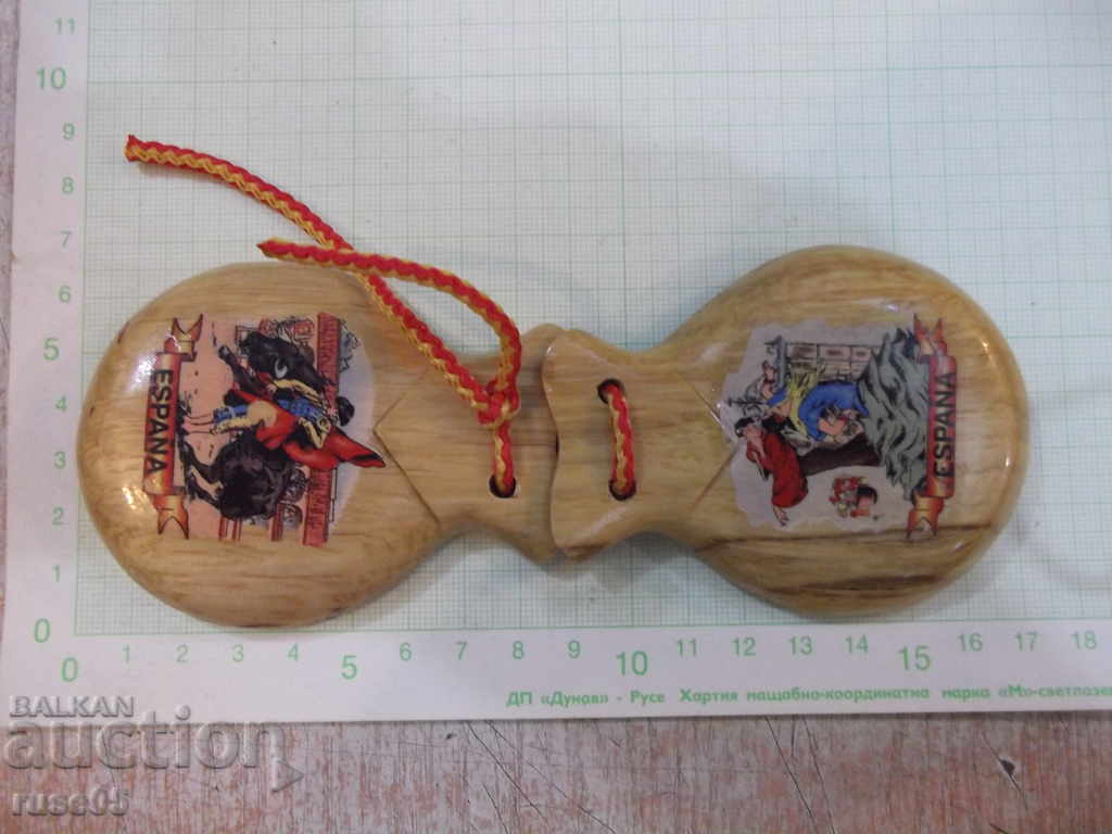 Licitație Cabine din lemn Licitație Cabine din lemn