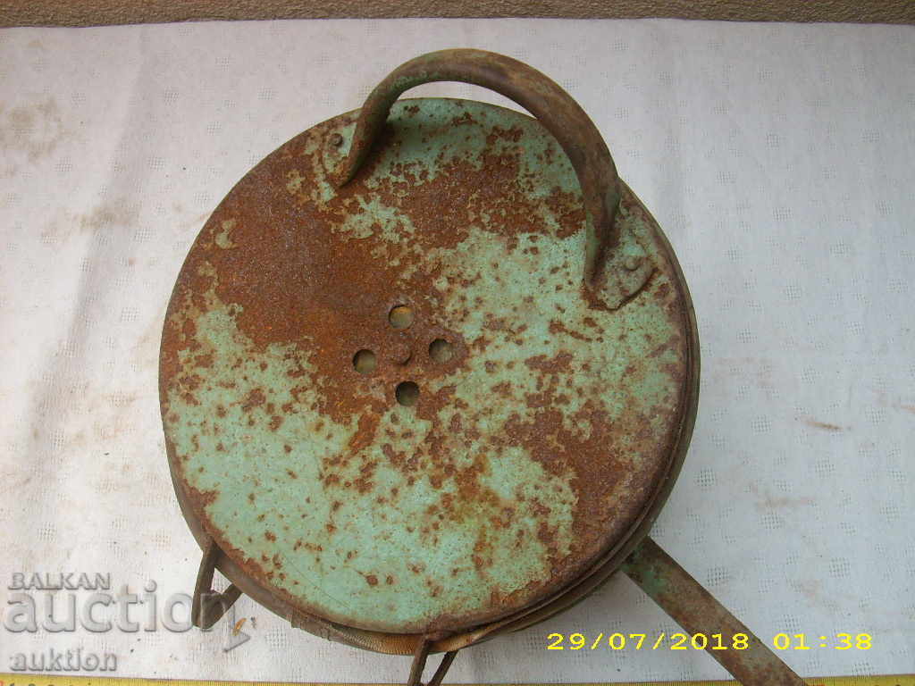 OLD SPRAYING PADS WITH POWDER - 6 OLD SPRAYING PADS WITH POWDER - 6