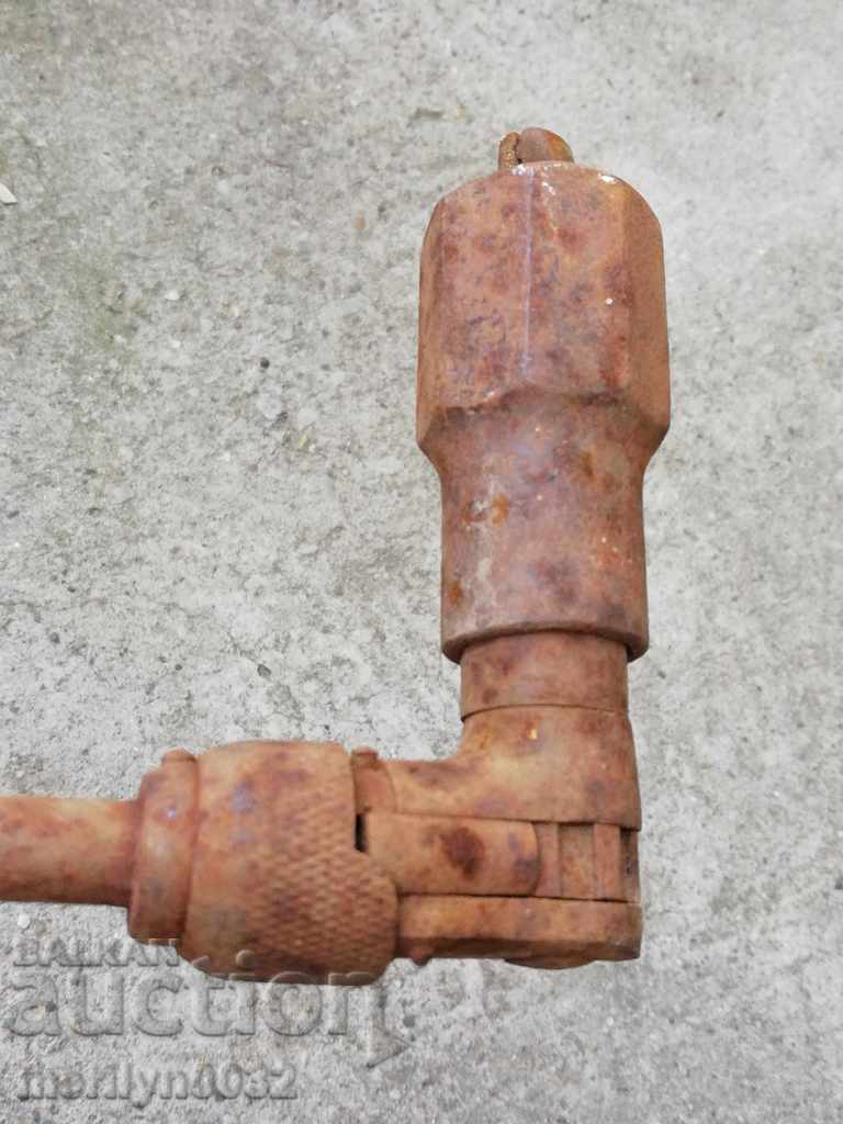 Sculptor vechi, criză, efracție, începutul secolului al XX-lea - 5