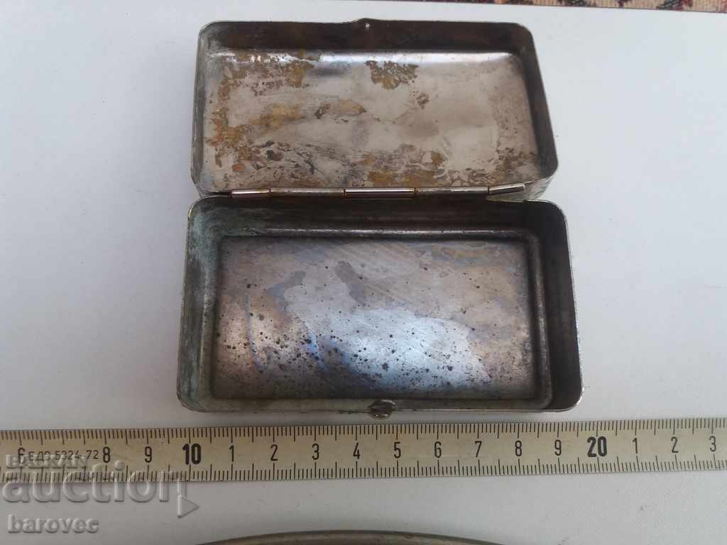 Delivery of Lot of old metal objects Delivery of Lot of old metal objects