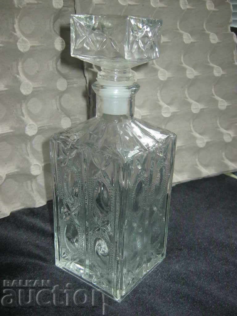 Sticla de sticla. Carafă. Pentru alcool cu preț € 8.90 | 17.41 BGN Sticla de sticla. Carafă. Pentru alcool cu preț € 8.90 | 17.41 BGN