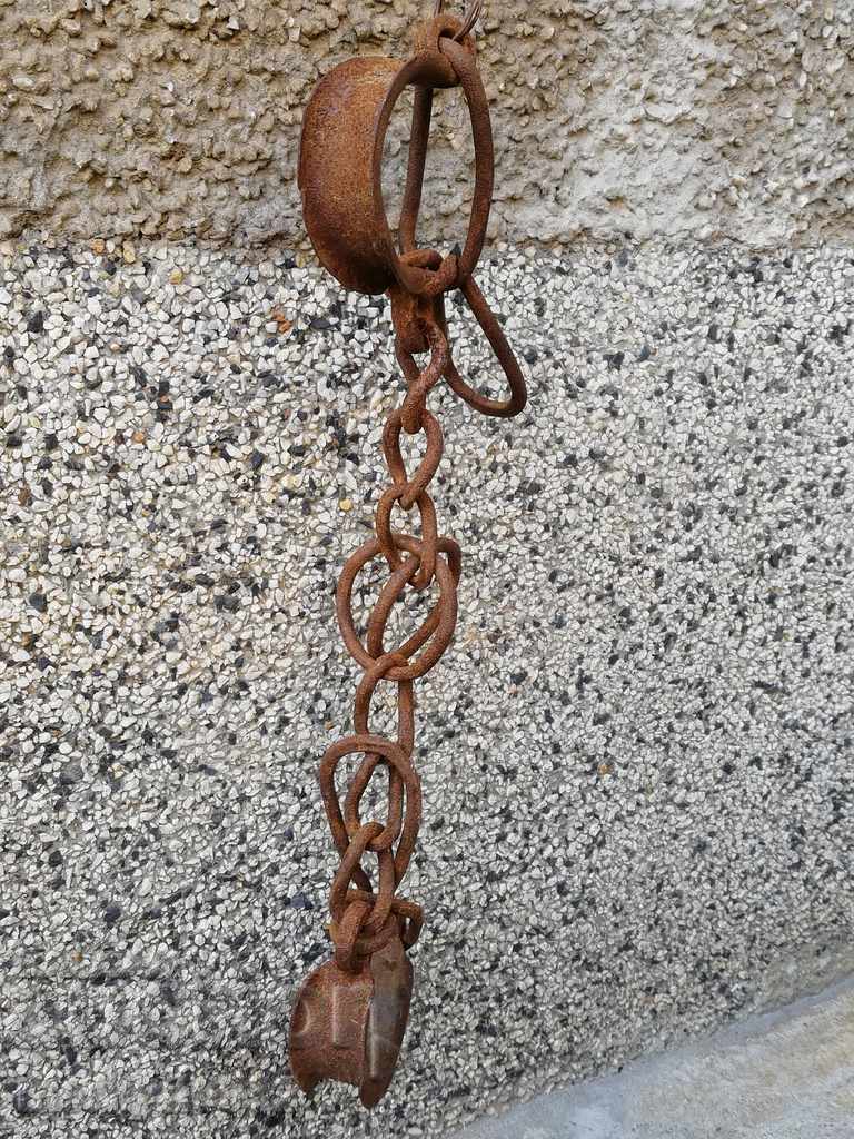 Hand forged buckles, shackles, chain, wrought iron - 5 Hand forged buckles, shackles, chain, wrought iron - 5