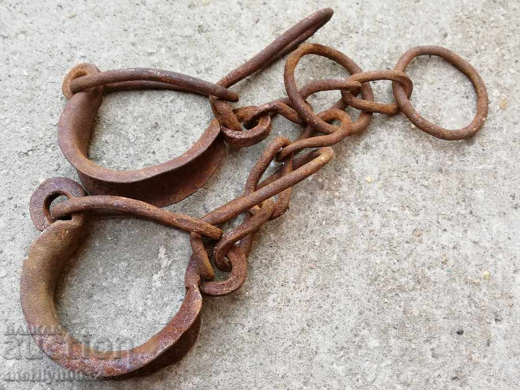 Hand forged buckles, shackles, chain, wrought iron - 6 Hand forged buckles, shackles, chain, wrought iron - 6