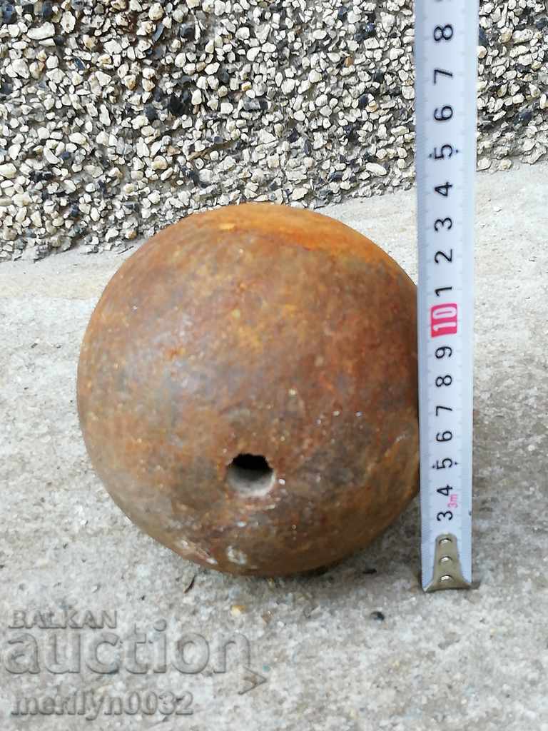Old cannonball cannon mortar, bombard Crimean War RTOV with price 54.00 BGN | € 27.61 Old cannonball cannon mortar, bombard Crimean War RTOV with price 54.00 BGN | € 27.61