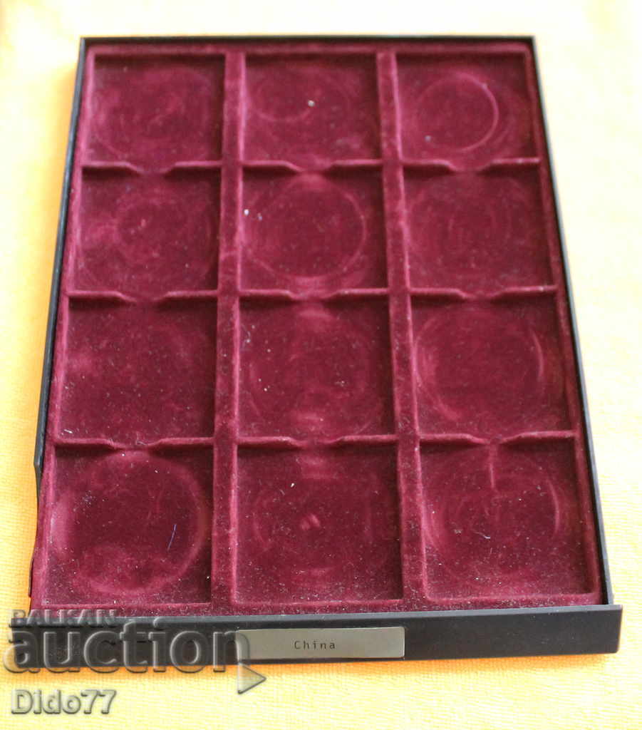 Backgammon storage for 12pcs. coins, medals, plaques up to 47mm